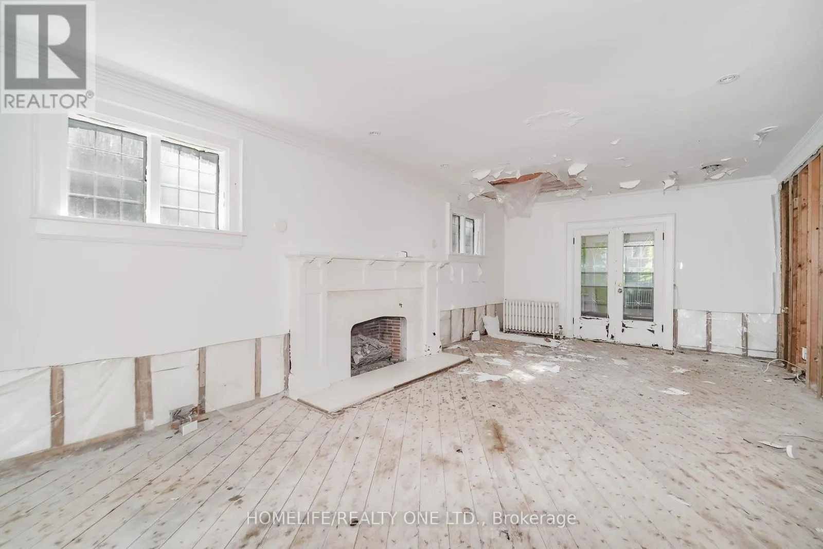 251 LYTTON BOULEVARD