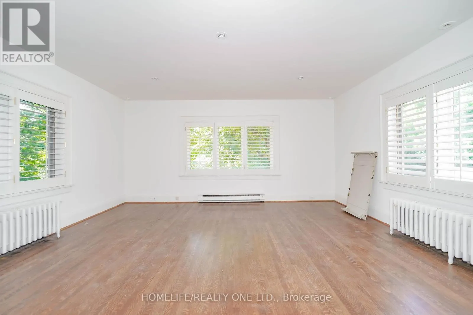 251 LYTTON BOULEVARD