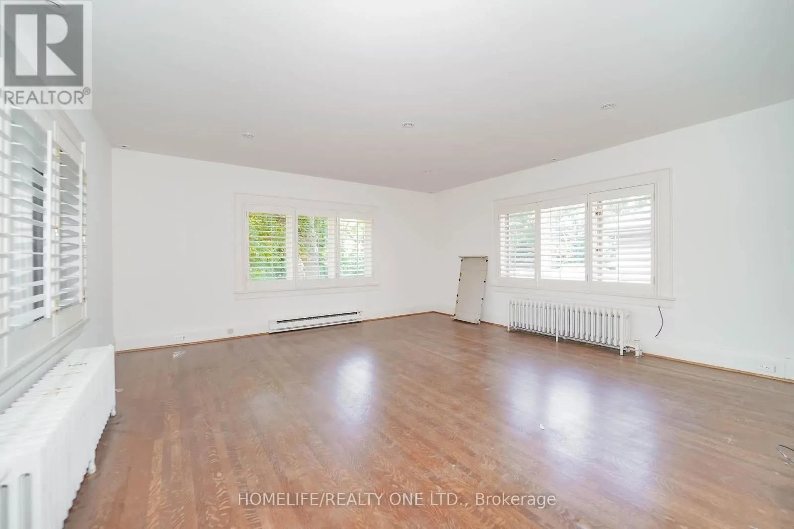 251 LYTTON BOULEVARD