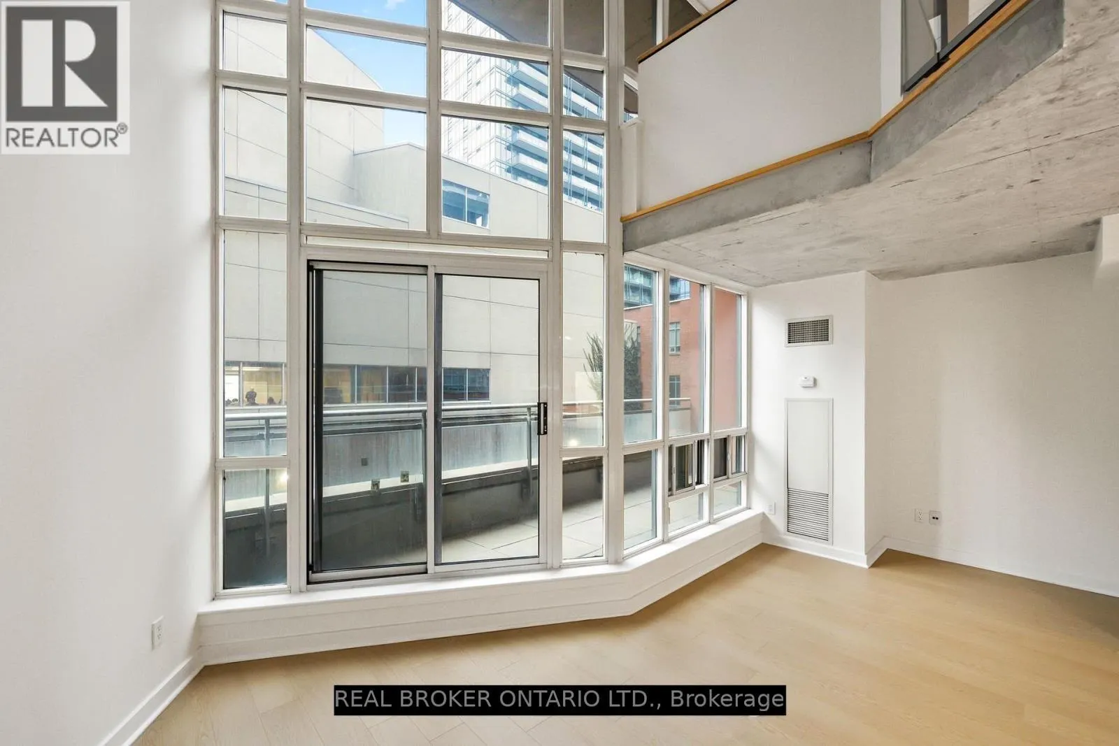 201 - 255 RICHMOND STREET E