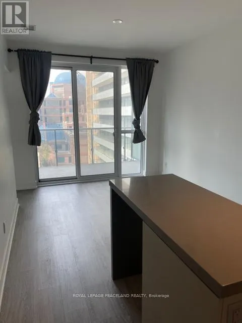 1113 - 7 GRENVILLE STREET