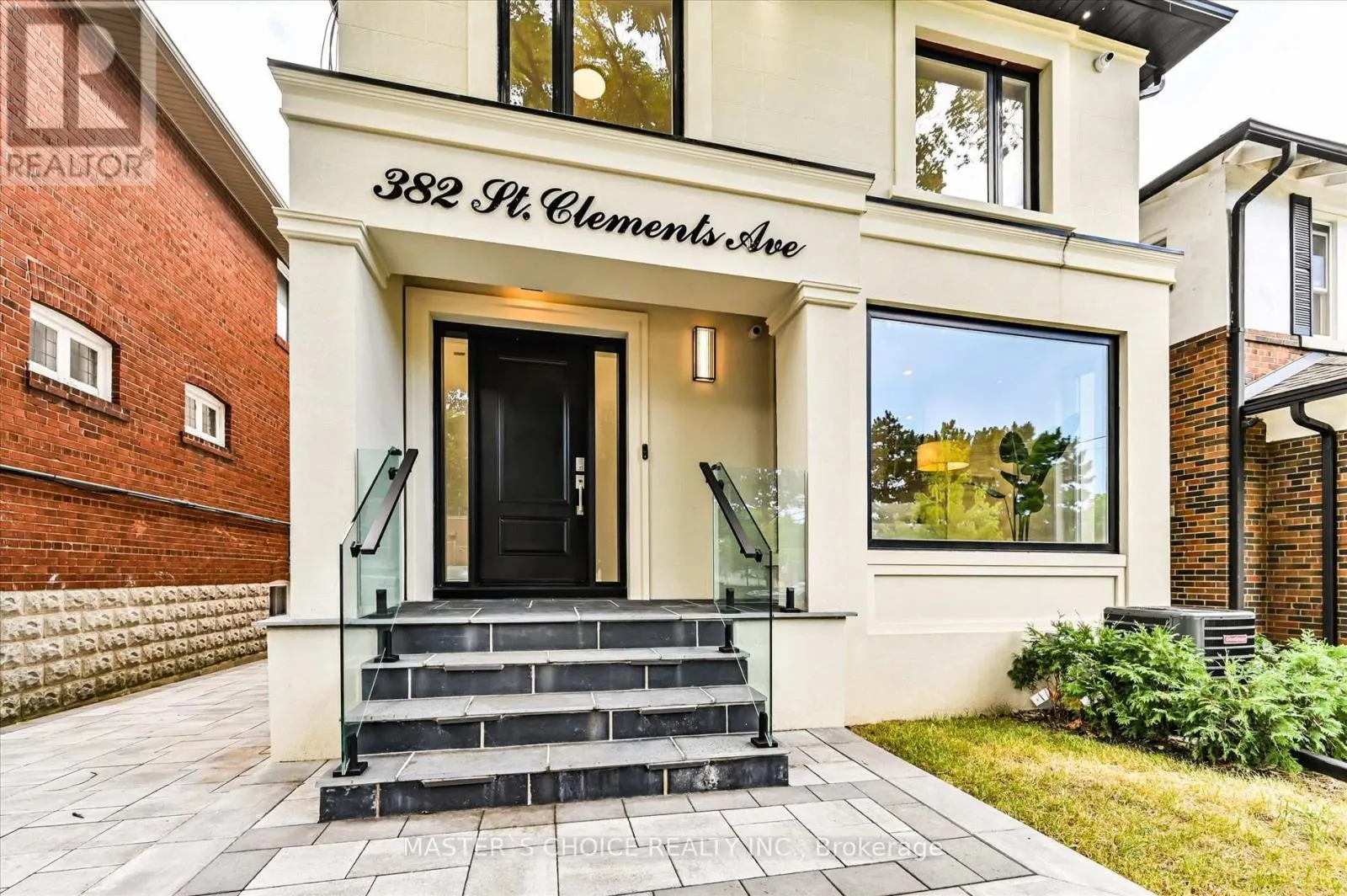 382 ST CLEMENTS AVENUE