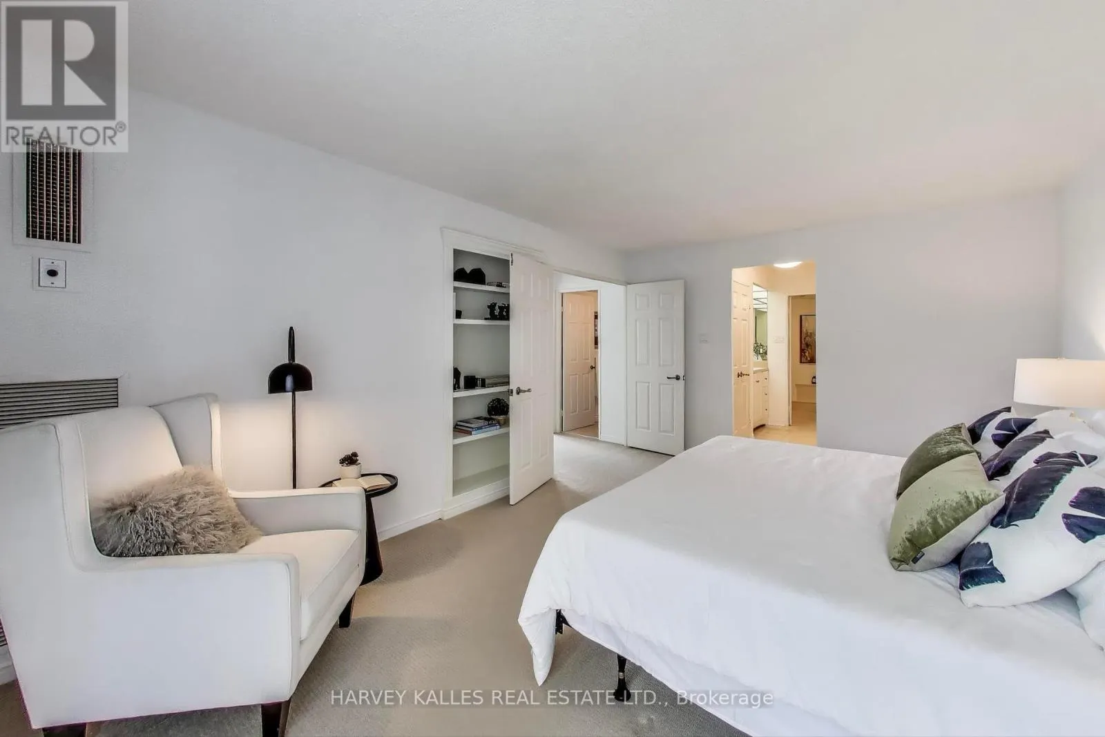 608 - 131 BEECROFT ROAD