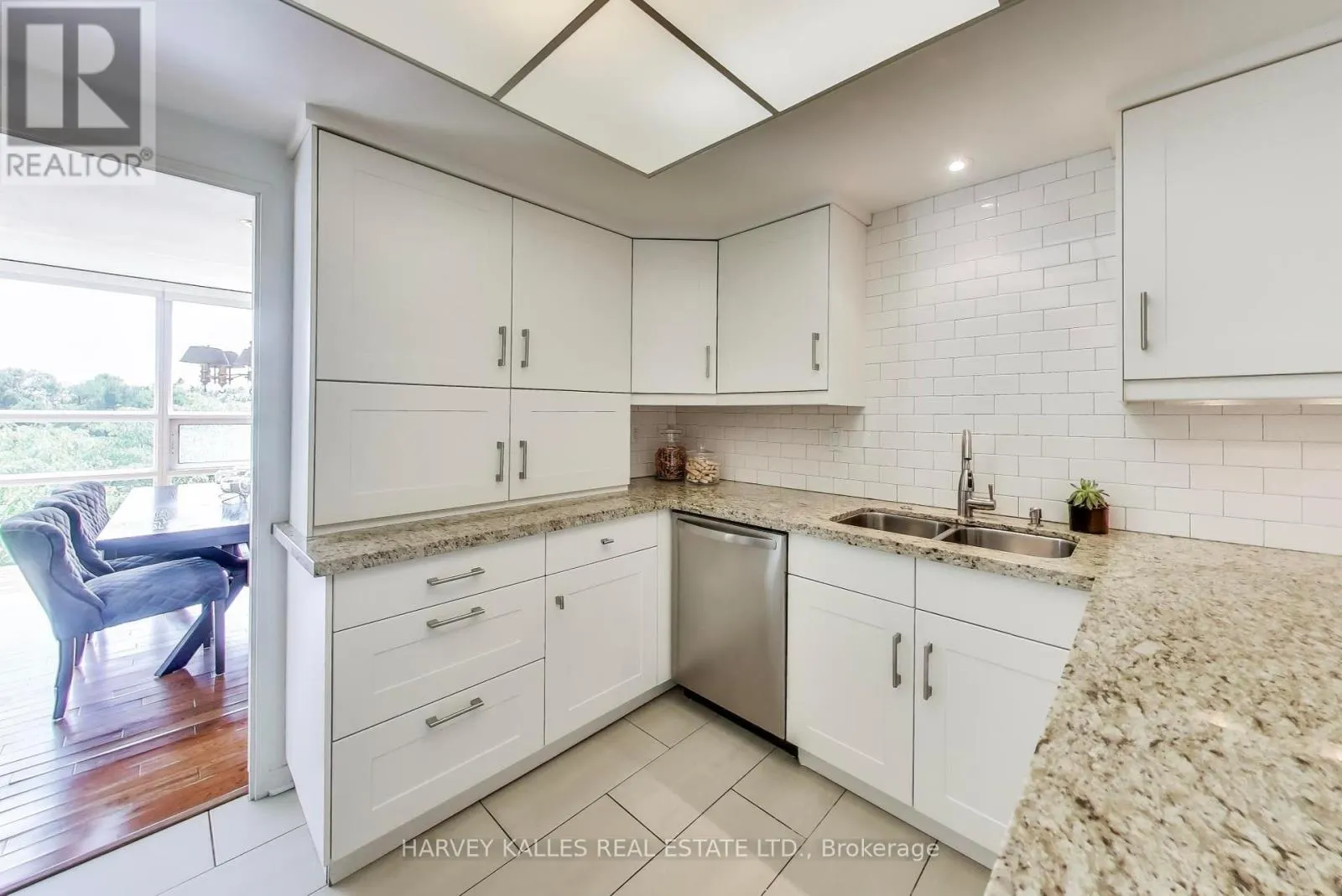 608 - 131 BEECROFT ROAD