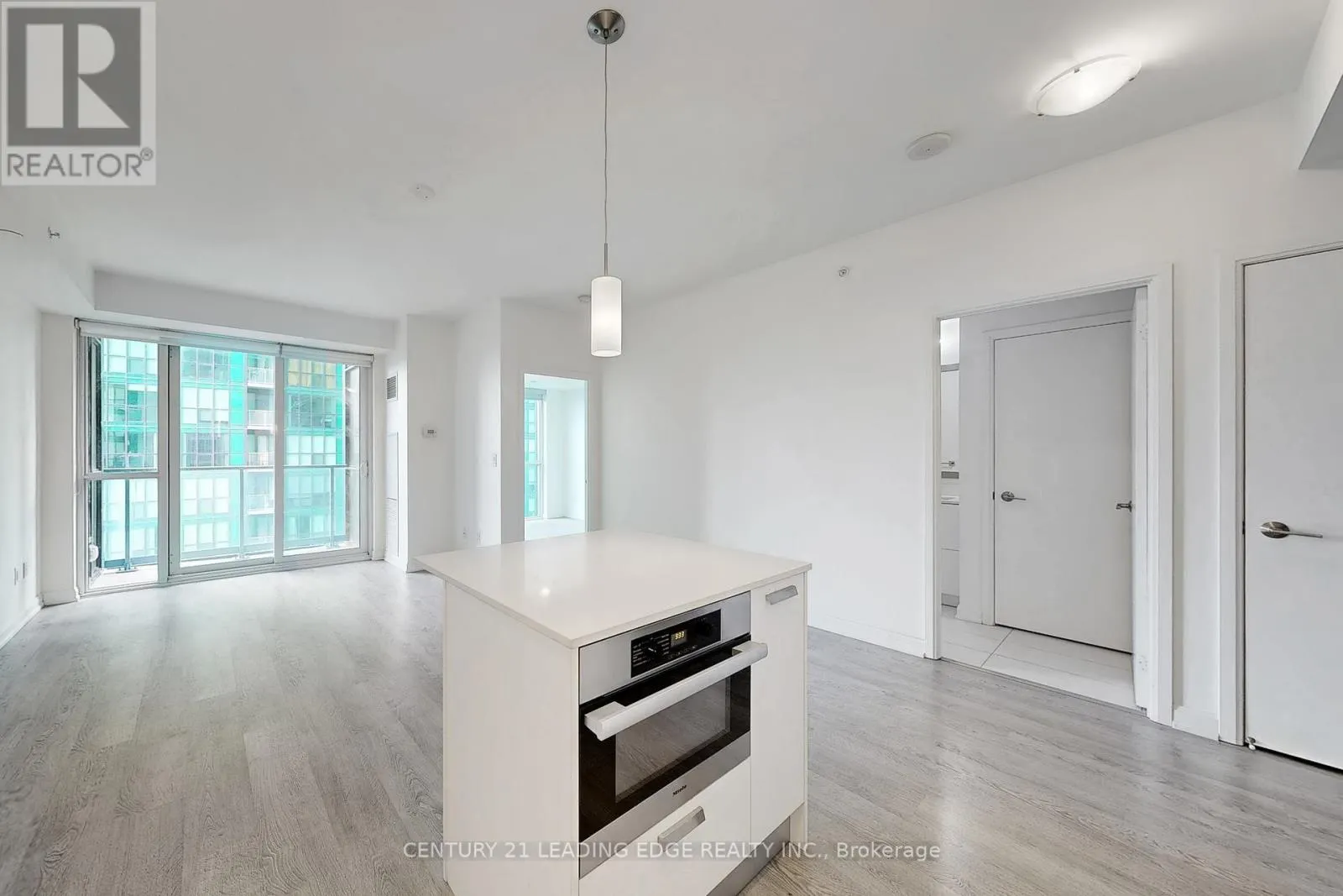 2404 - 9 BOGERT AVENUE