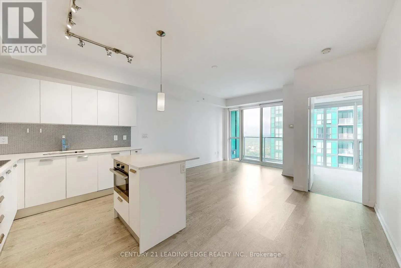 2404 - 9 BOGERT AVENUE