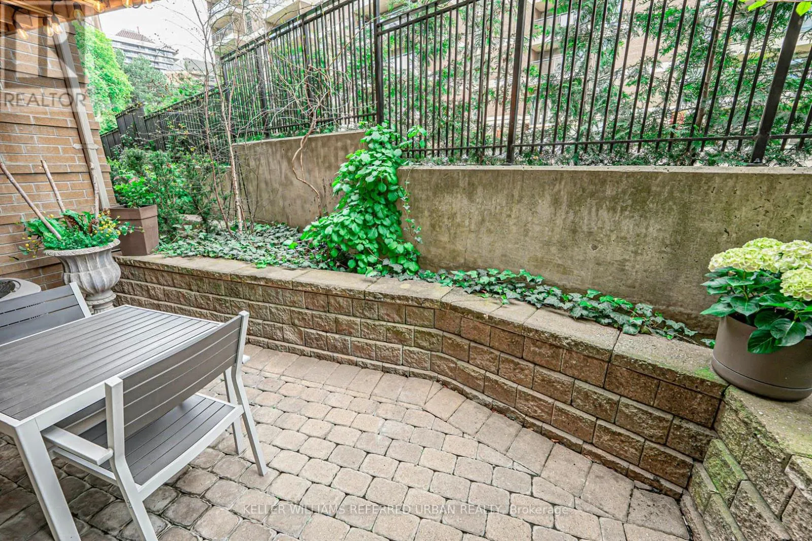67 PLEASANT BOULEVARD