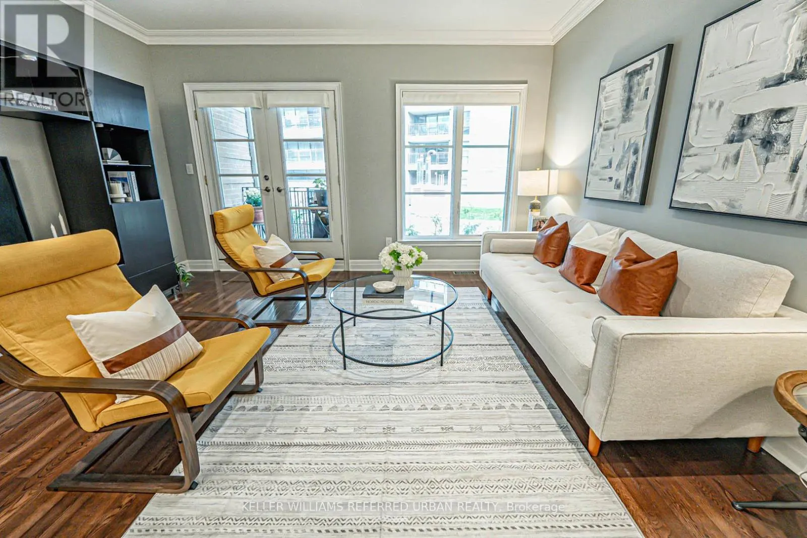 67 PLEASANT BOULEVARD