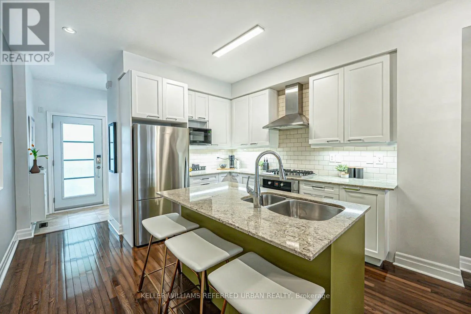 67 PLEASANT BOULEVARD