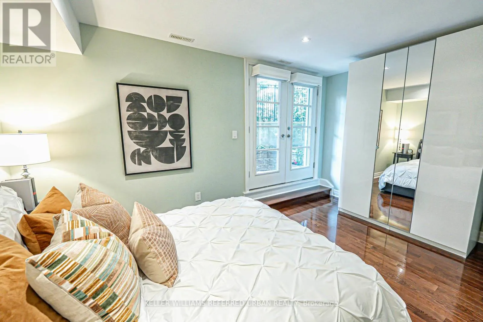 67 PLEASANT BOULEVARD