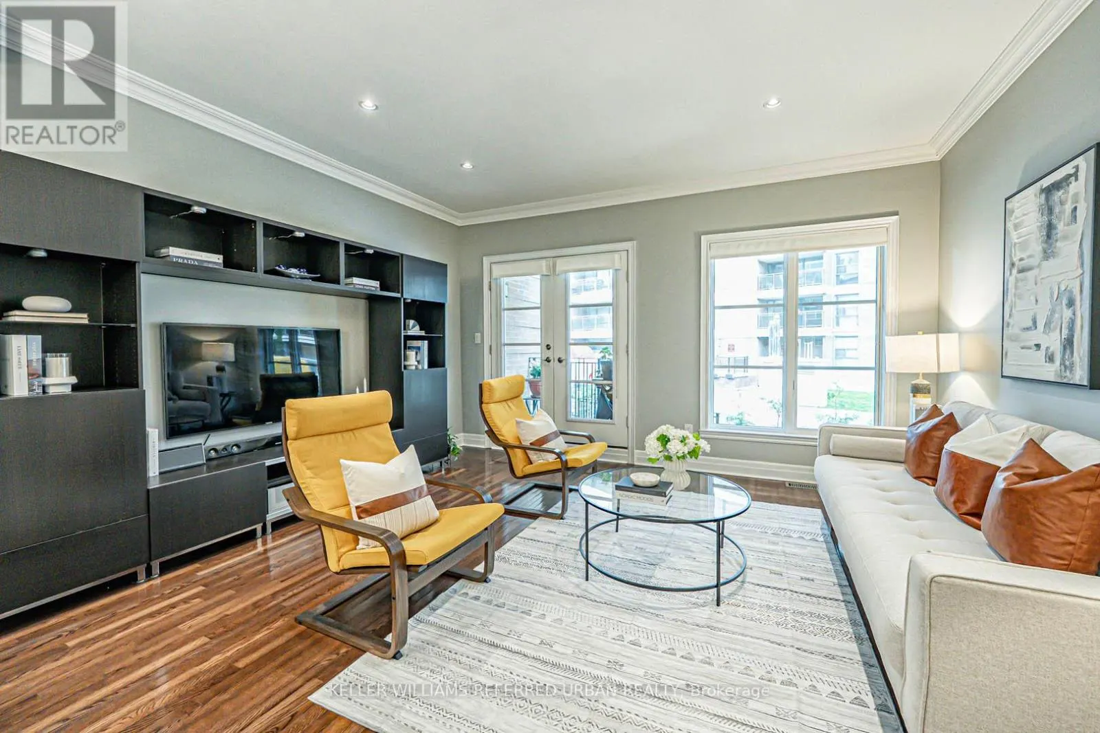 67 PLEASANT BOULEVARD