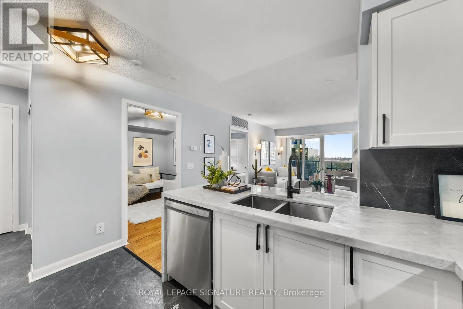 3005 - 4968 YONGE STREET