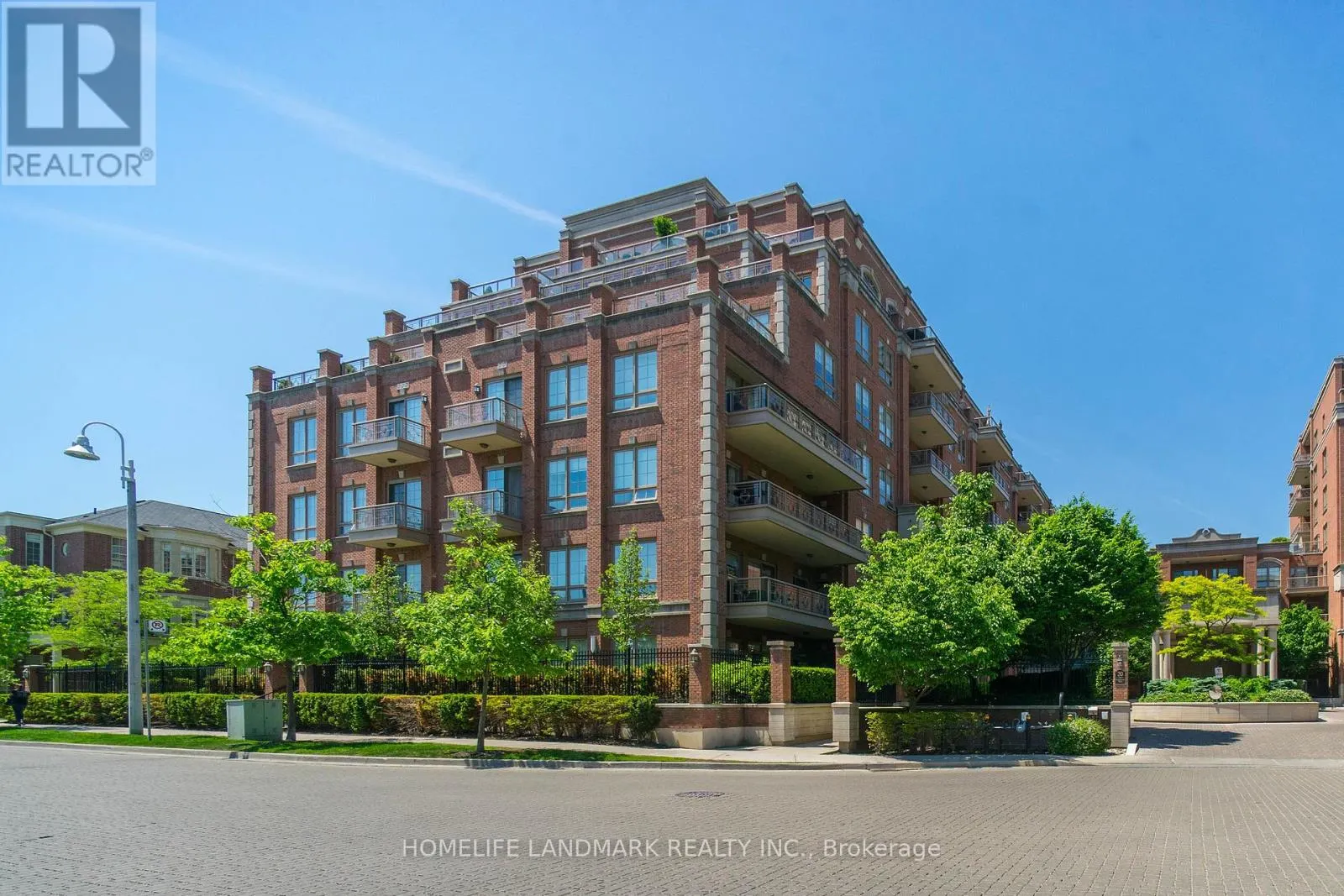 109 - 20 BURKEBROOK PLACE