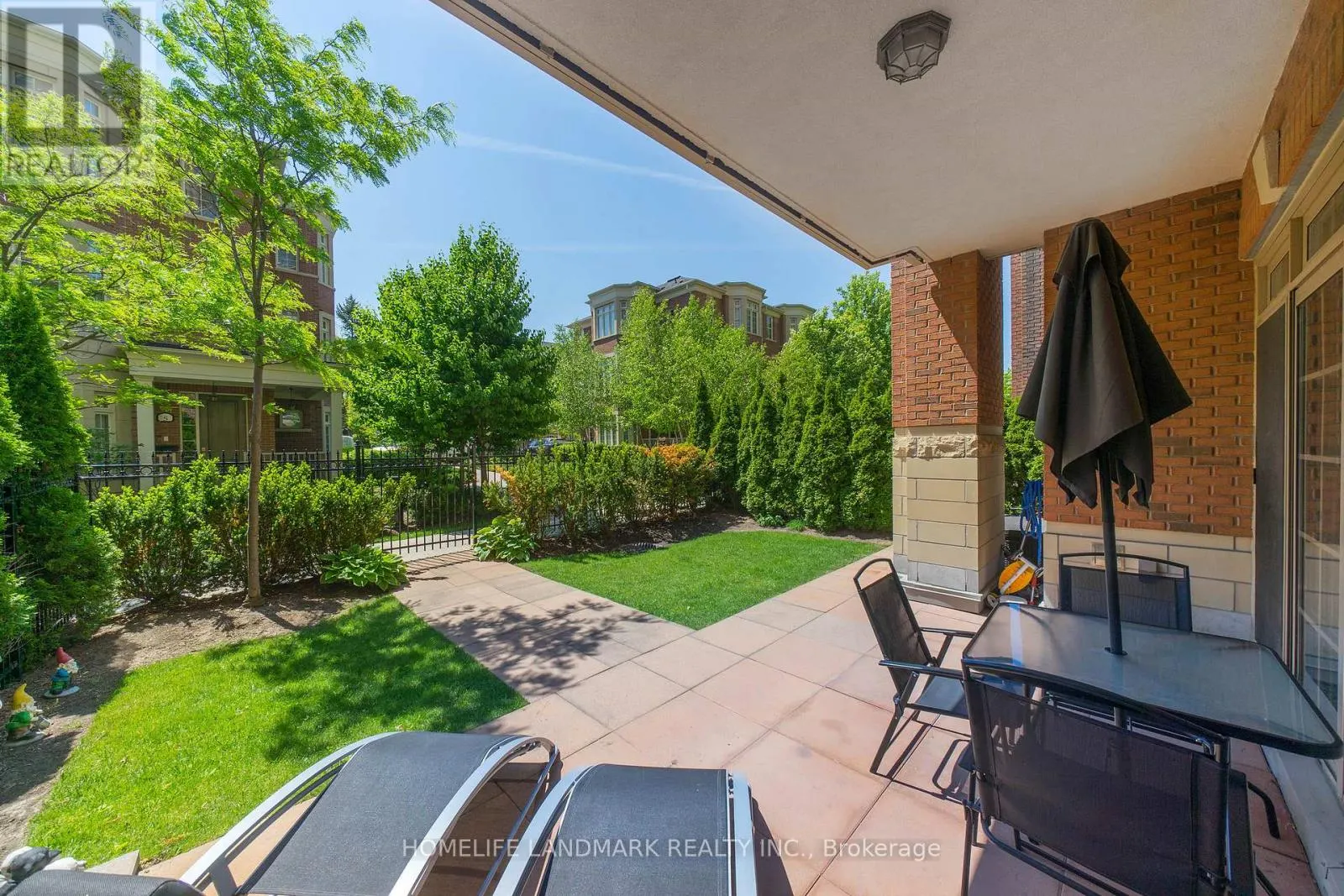 109 - 20 BURKEBROOK PLACE
