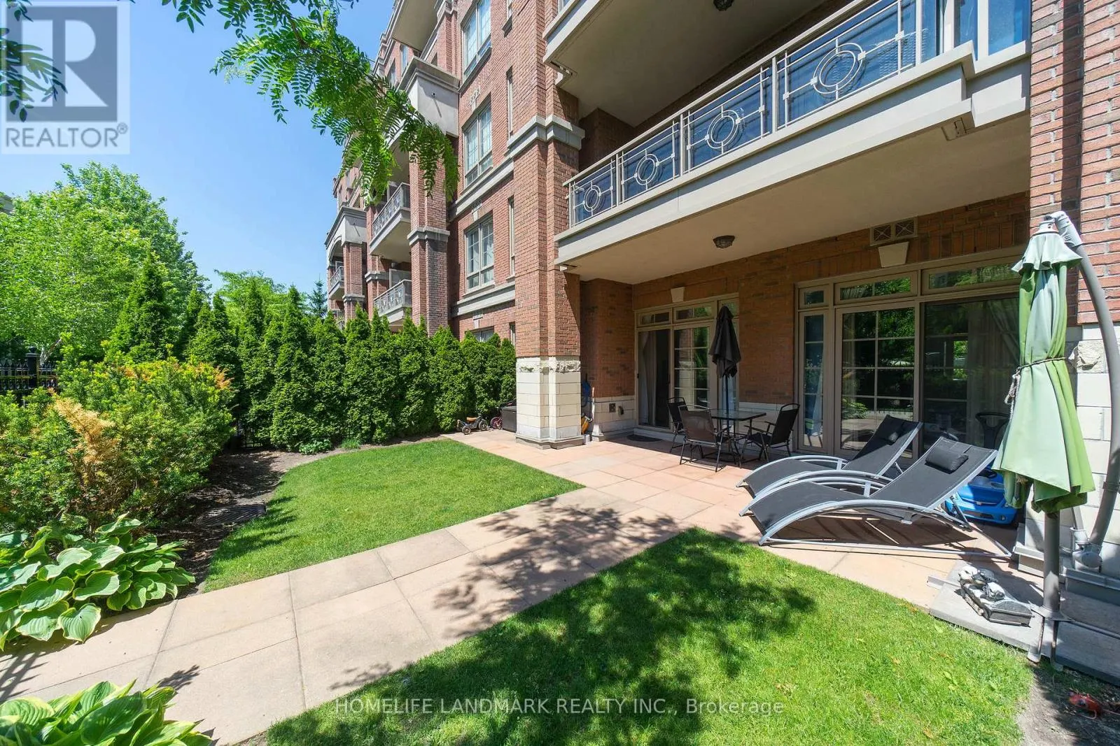 109 - 20 BURKEBROOK PLACE