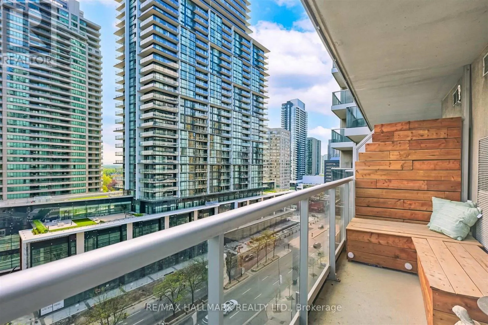 1507 - 4968 YONGE STREET