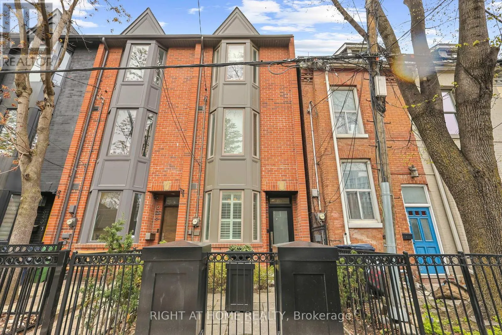 636 WELLINGTON STREET W