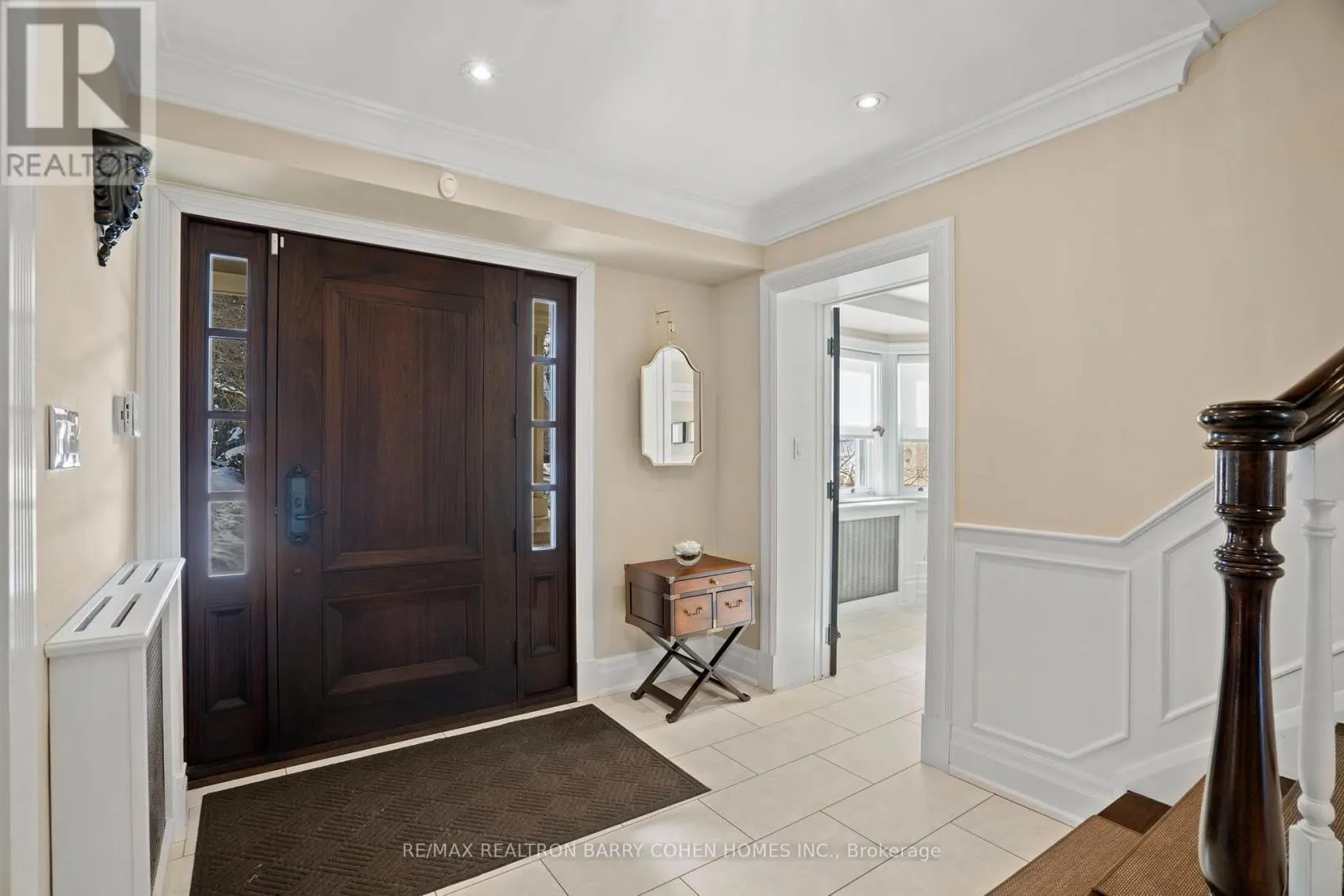 72 TEDDINGTON PARK AVENUE