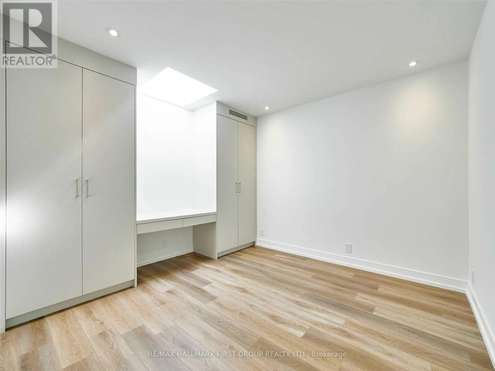 UPPER - 2602 YONGE STREET, #Upper
