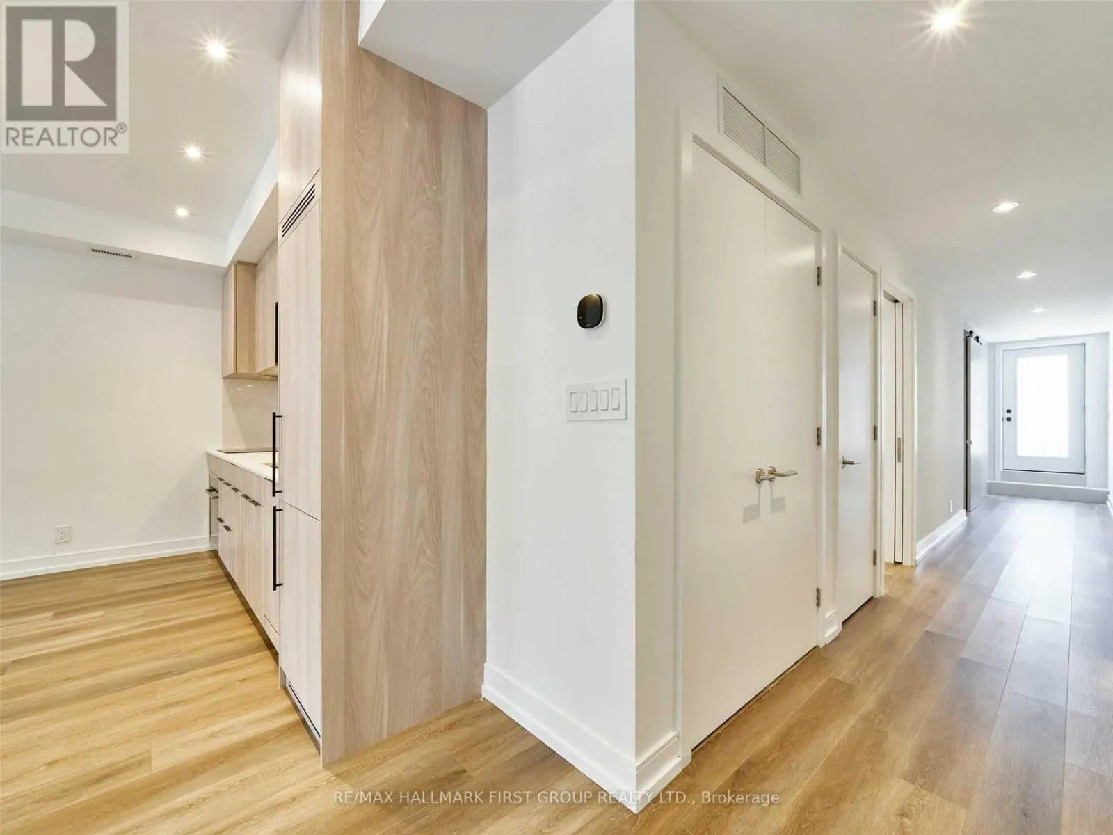 UPPER - 2602 YONGE STREET, #Upper