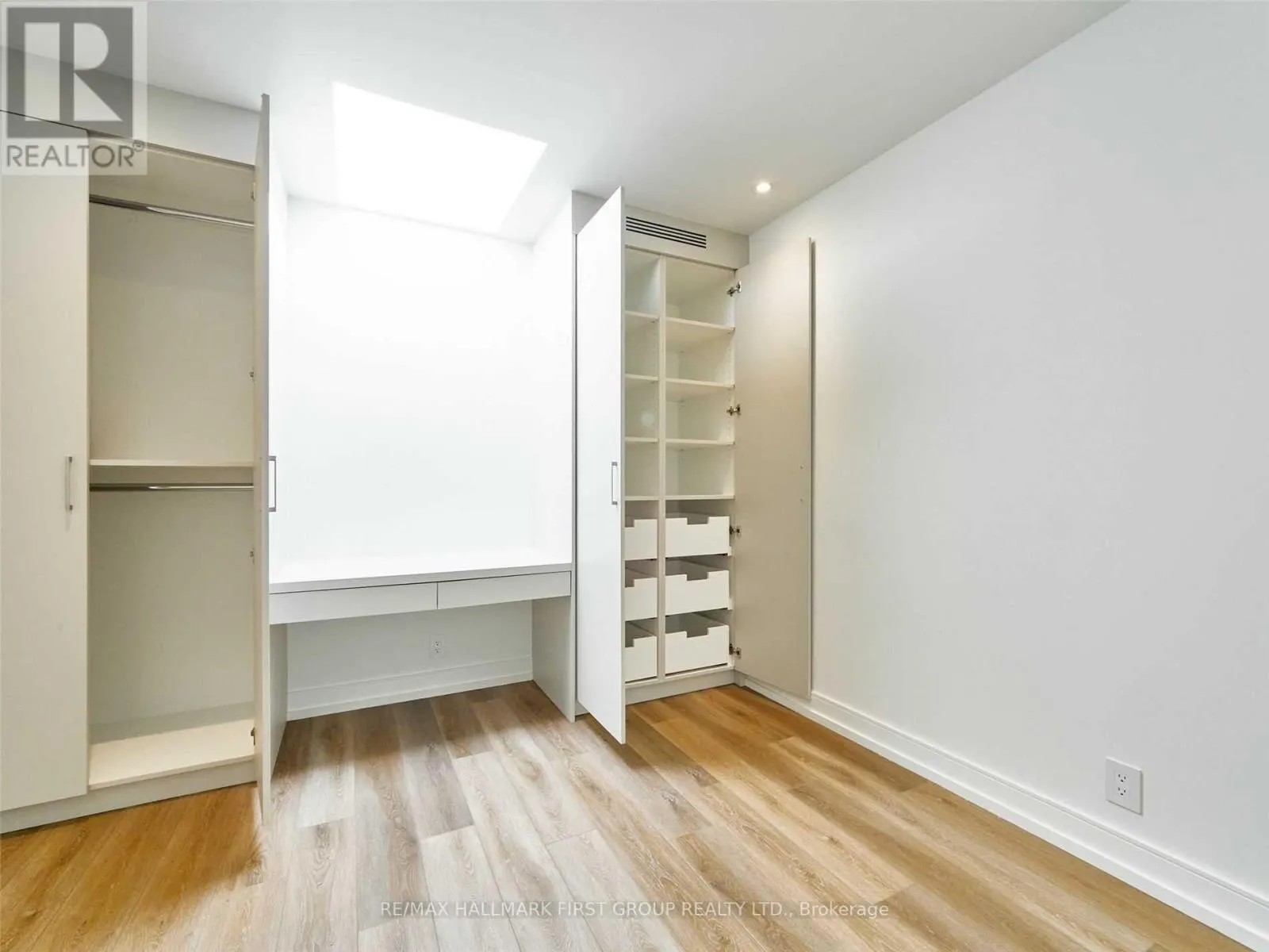 UPPER - 2602 YONGE STREET, #Upper