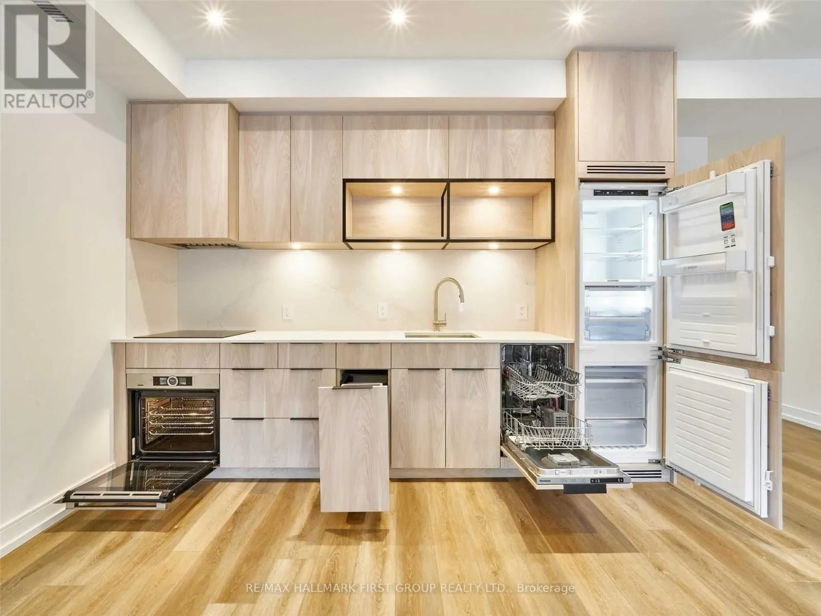 UPPER - 2602 YONGE STREET, #Upper