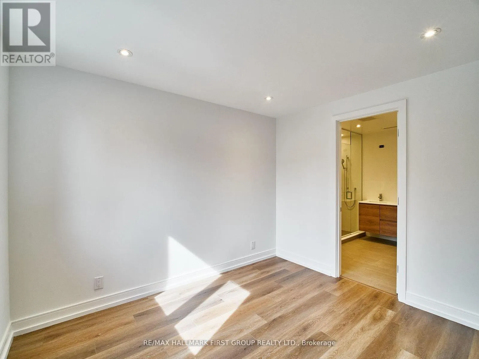 UPPER - 2598 YONGE STREET, #Upper