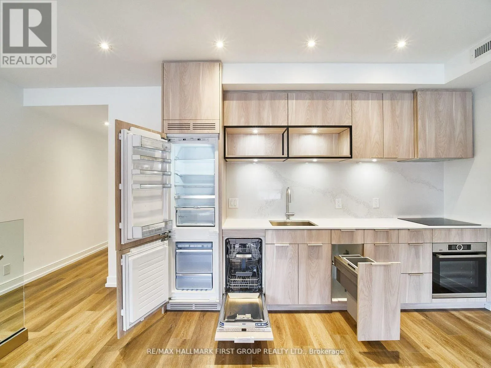 UPPER - 2598 YONGE STREET, #Upper