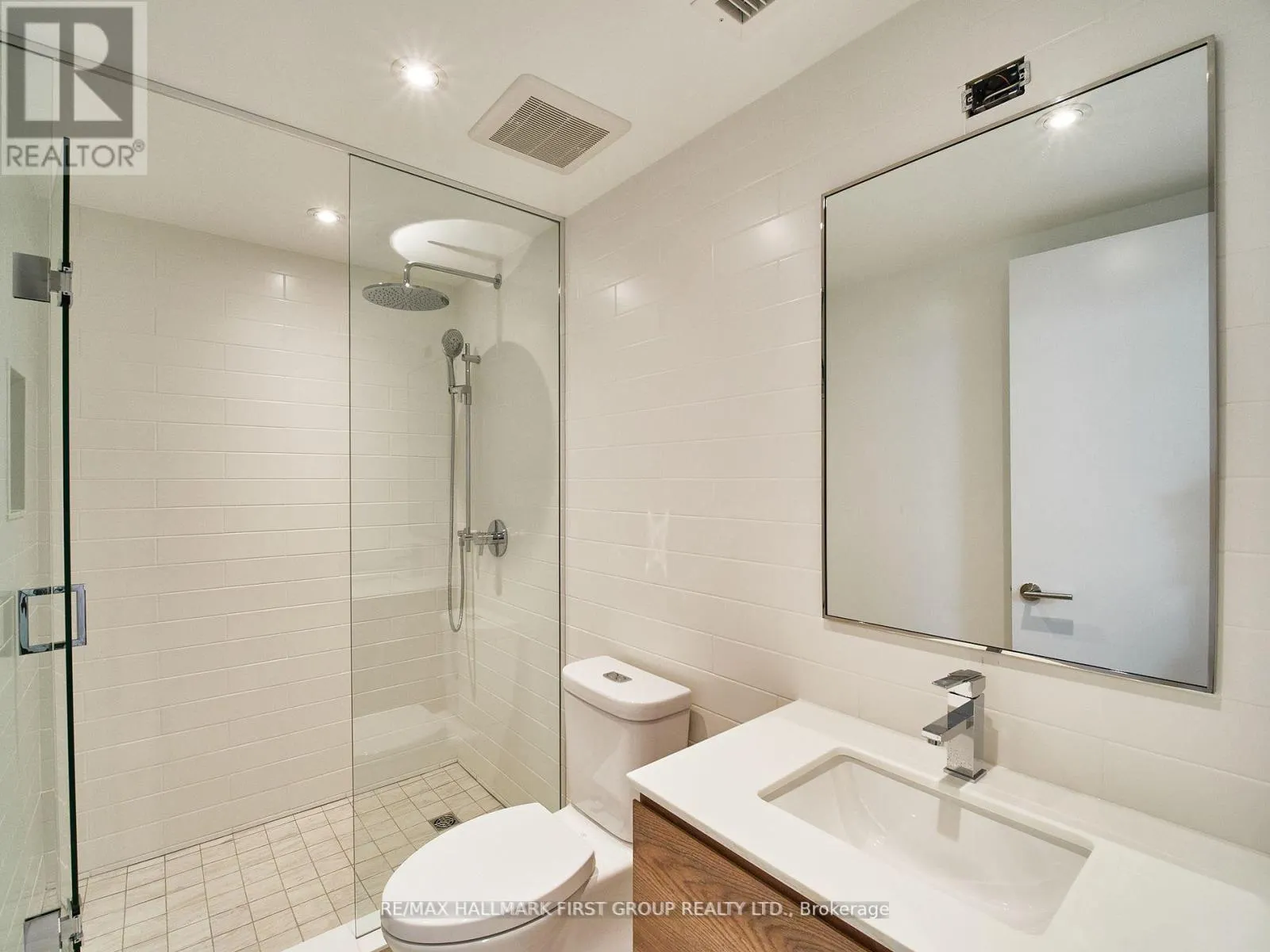 UPPER - 2598 YONGE STREET, #Upper