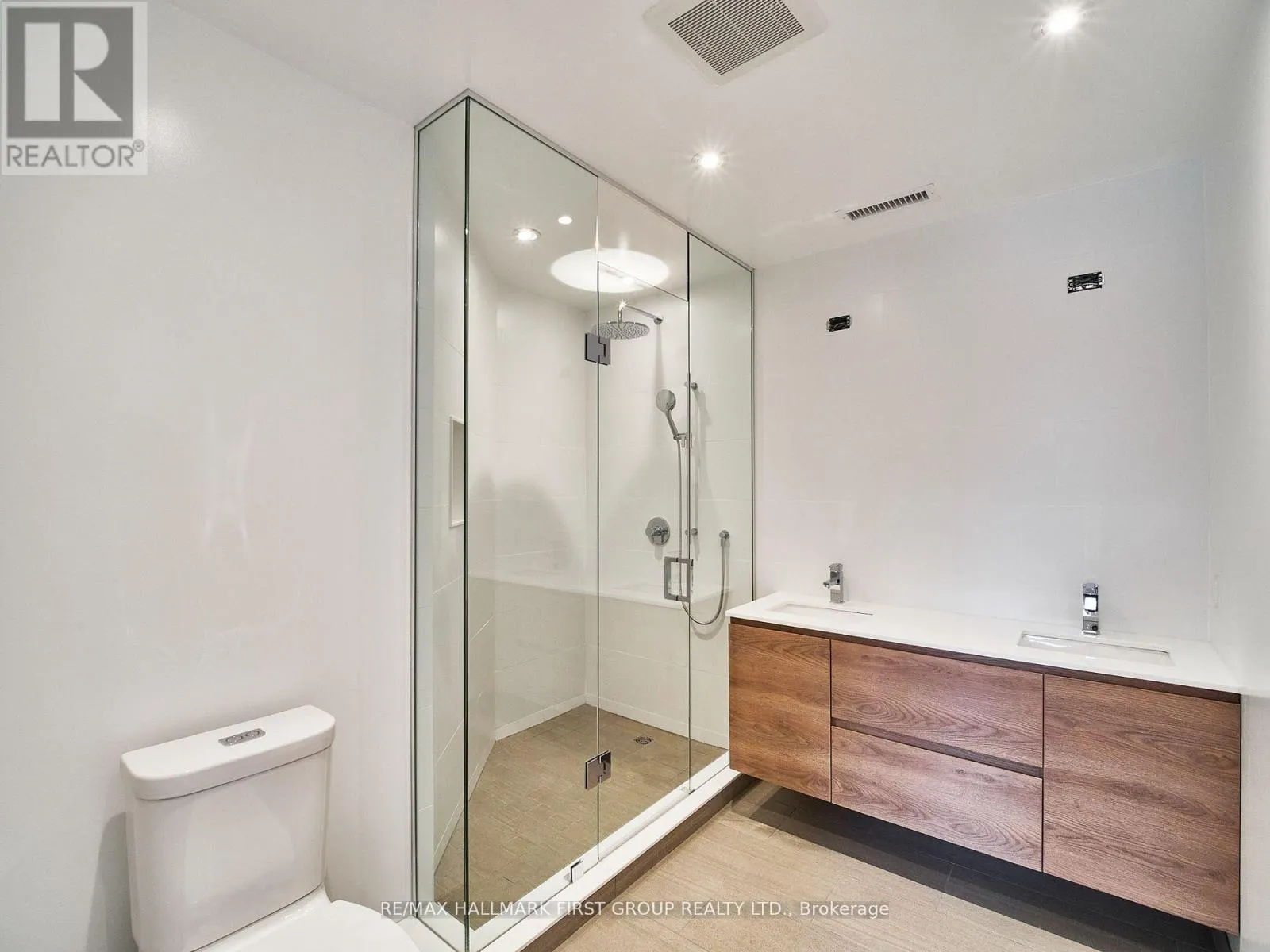 UPPER - 2598 YONGE STREET, #Upper