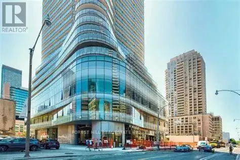 PARKING - 15 WELLESLEY STREET W