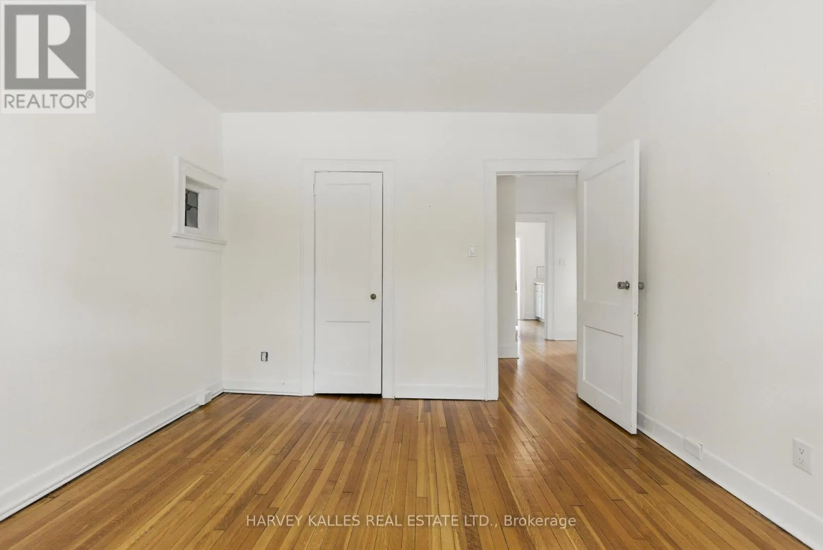 24 YONGE BOULEVARD