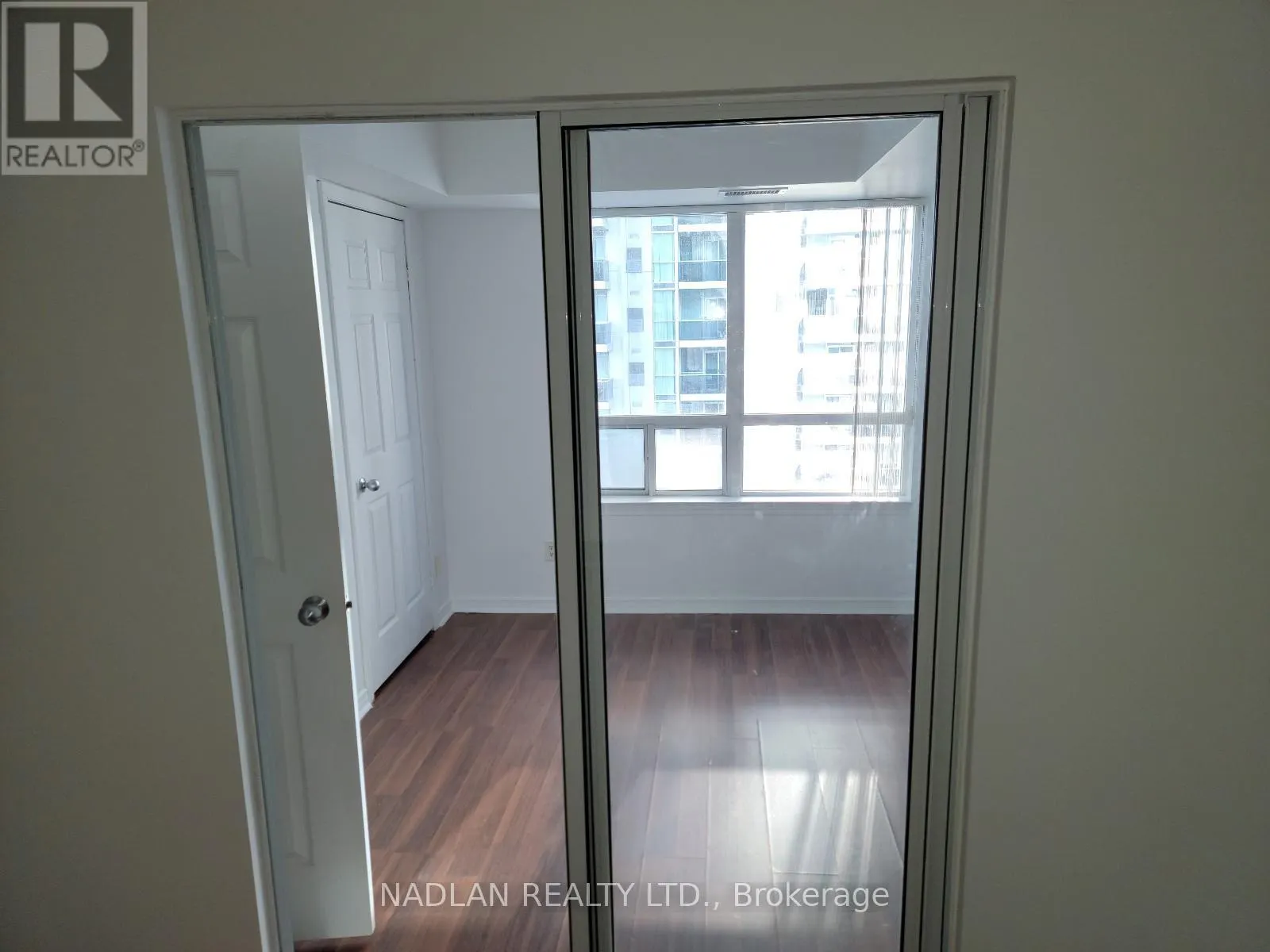 1512 - 155 BEECROFT ROAD