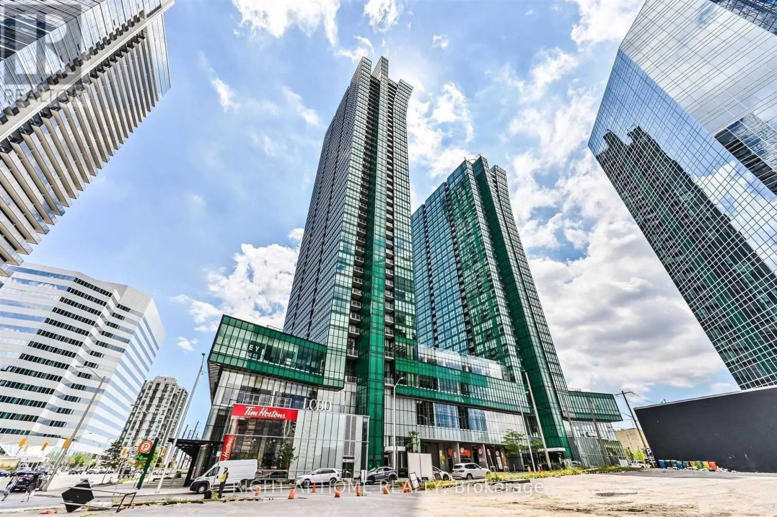 1205 - 9 BOGERT AVENUE