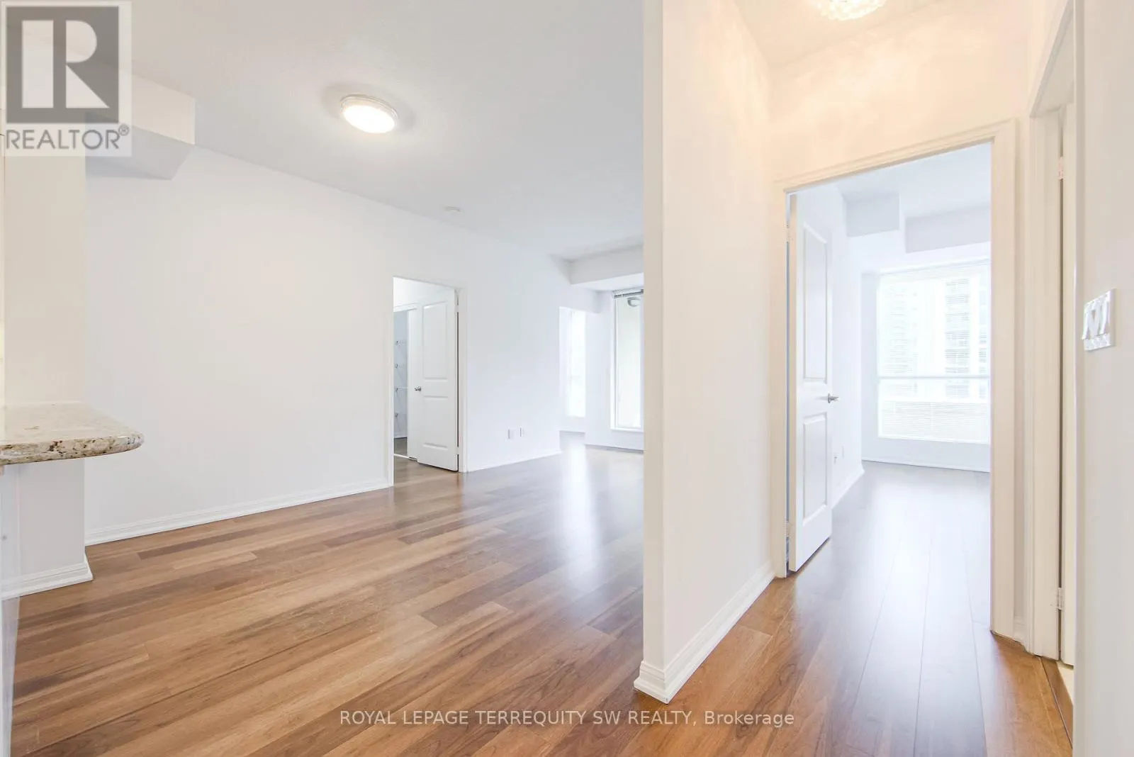 1009 - 628 FLEET STREET