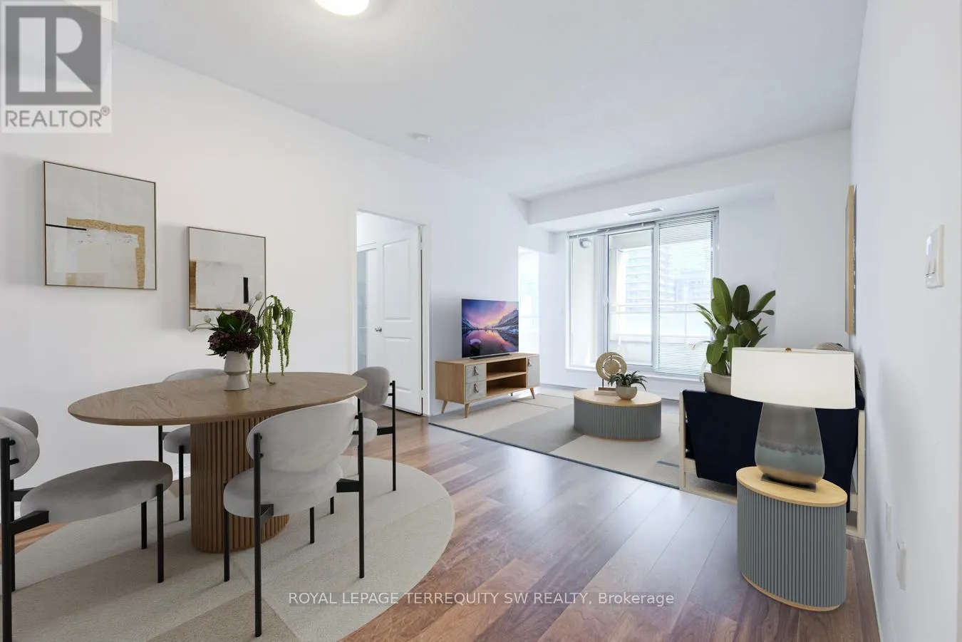 1009 - 628 FLEET STREET