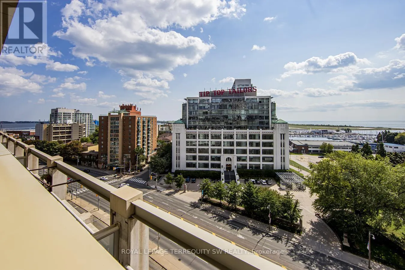 1009 - 628 FLEET STREET