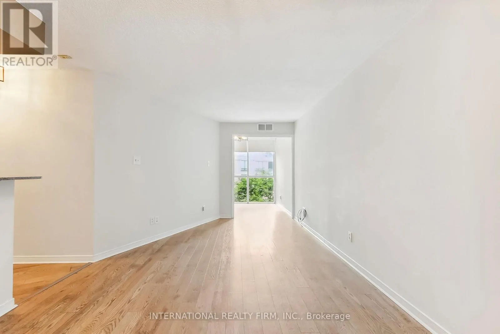 628 - 801 KING STREET W