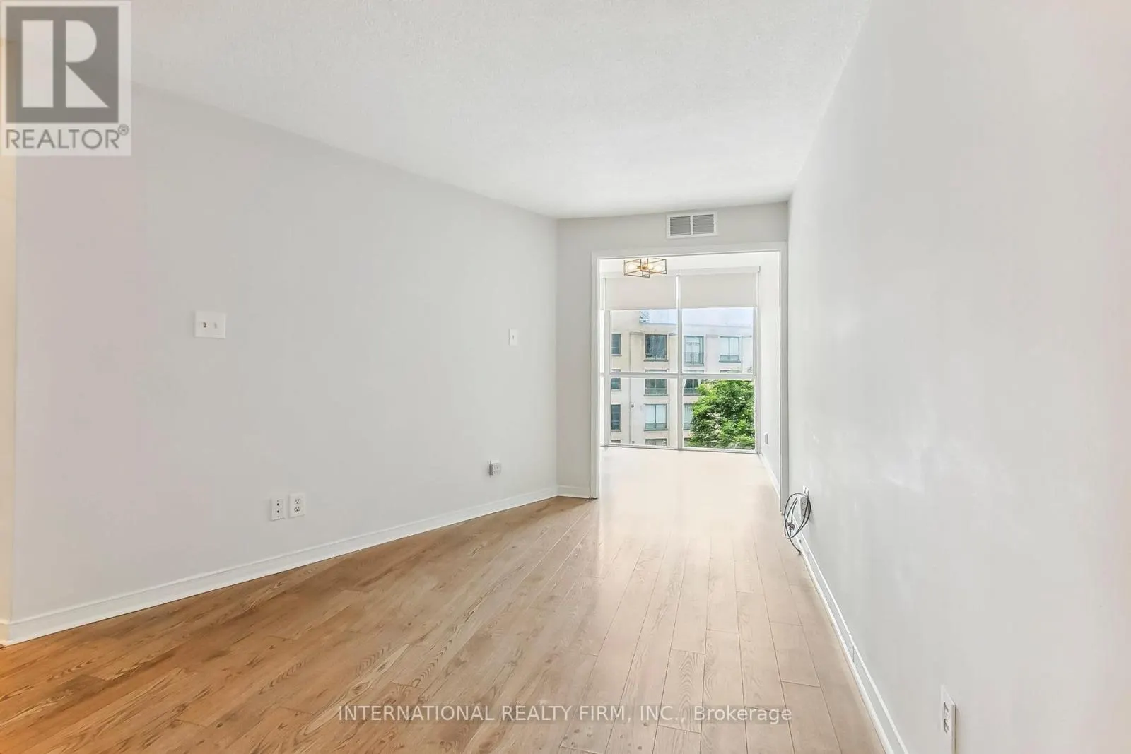 628 - 801 KING STREET W