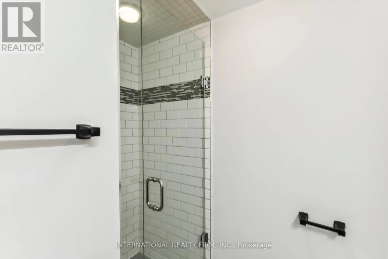628 - 801 KING STREET W