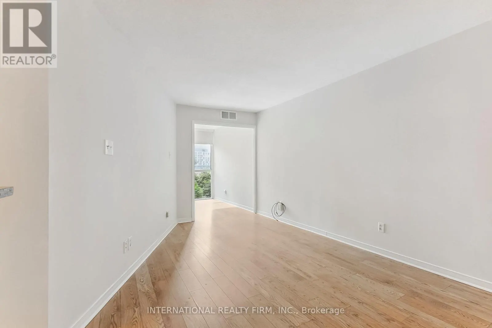 628 - 801 KING STREET W