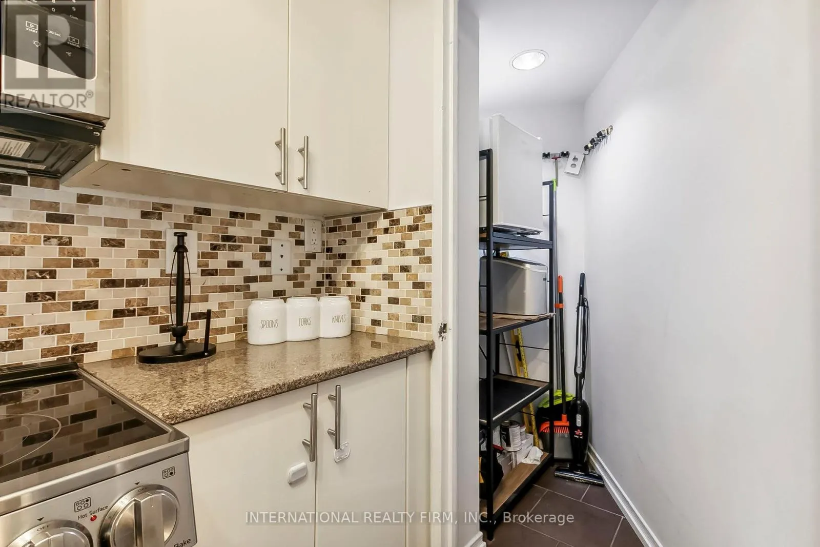 628 - 801 KING STREET W