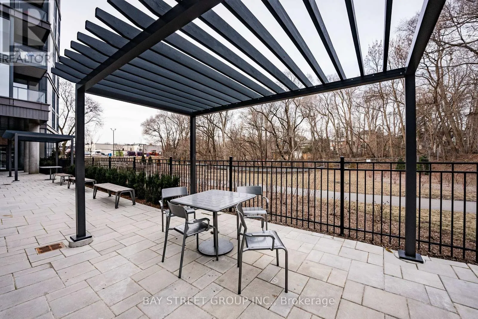 526 - 250 LAWRENCE AVENUE W