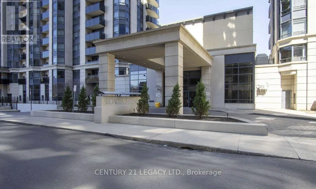 1702 - 155 BEECROFT ROAD