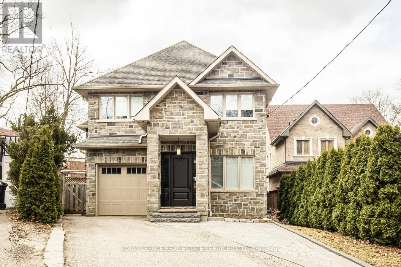 21A ROYCREST AVENUE