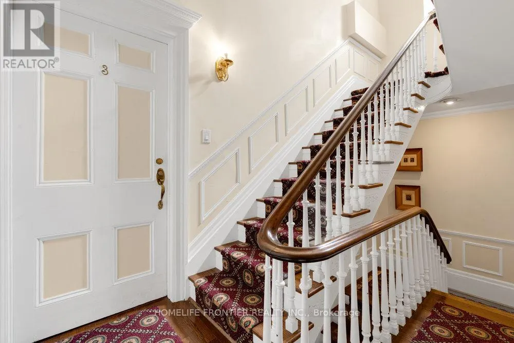 APT 3 - 17 TEDDINGTON PARK AVENUE W