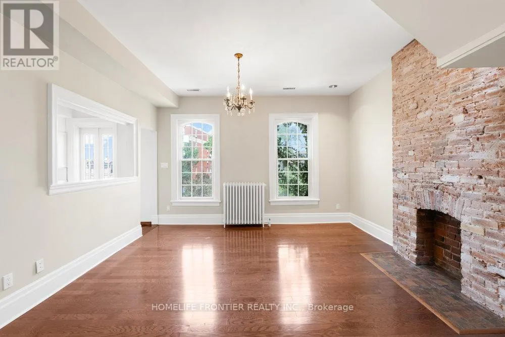 APT 3 - 17 TEDDINGTON PARK AVENUE W