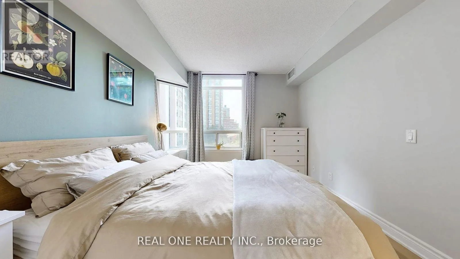 501 - 153 BEECROFT ROAD