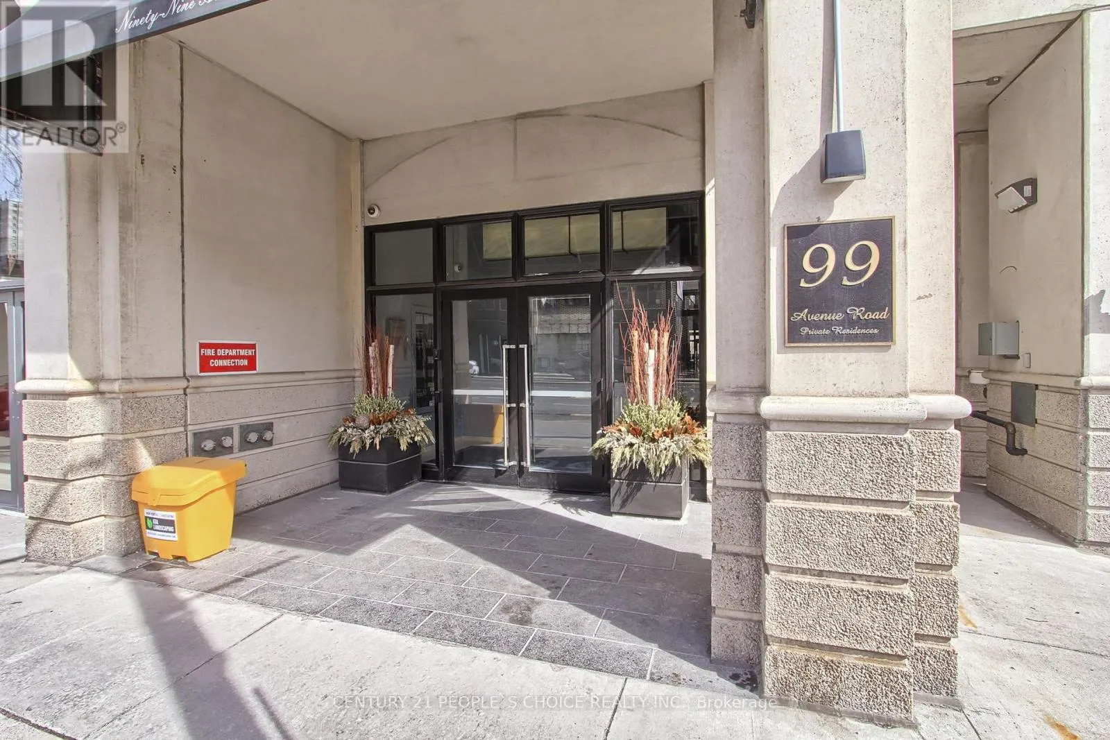 706 - 99 AVENUE ROAD