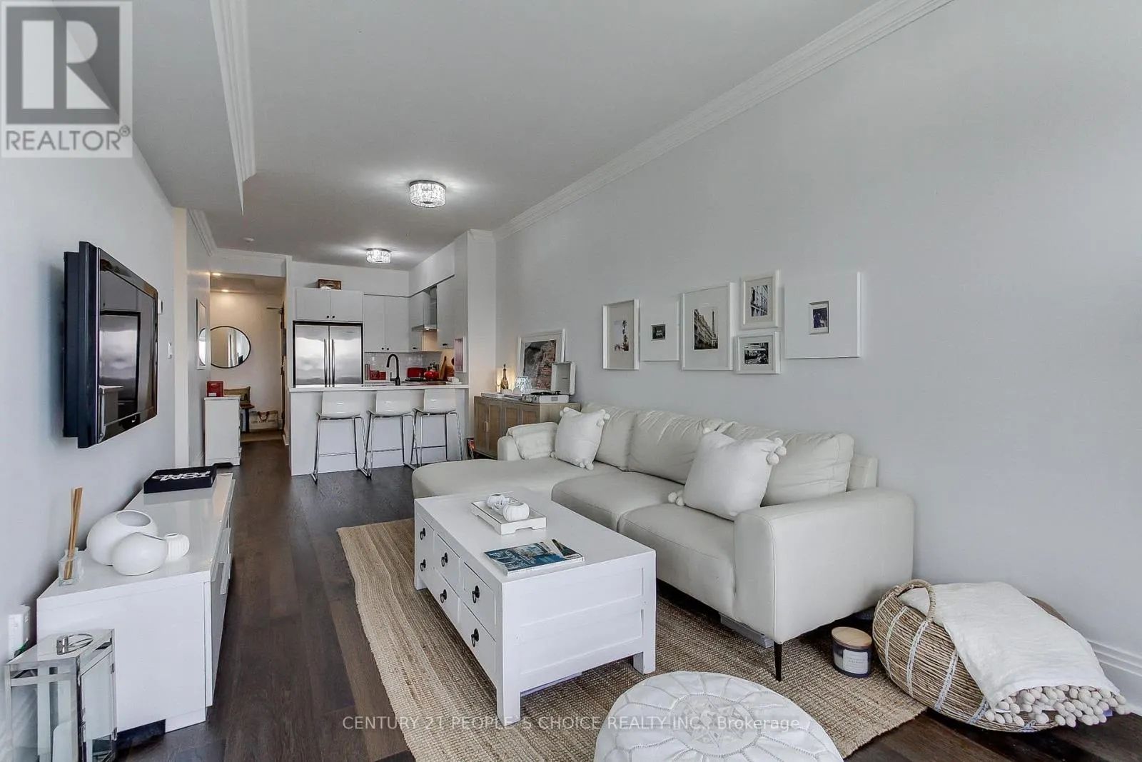 706 - 99 AVENUE ROAD